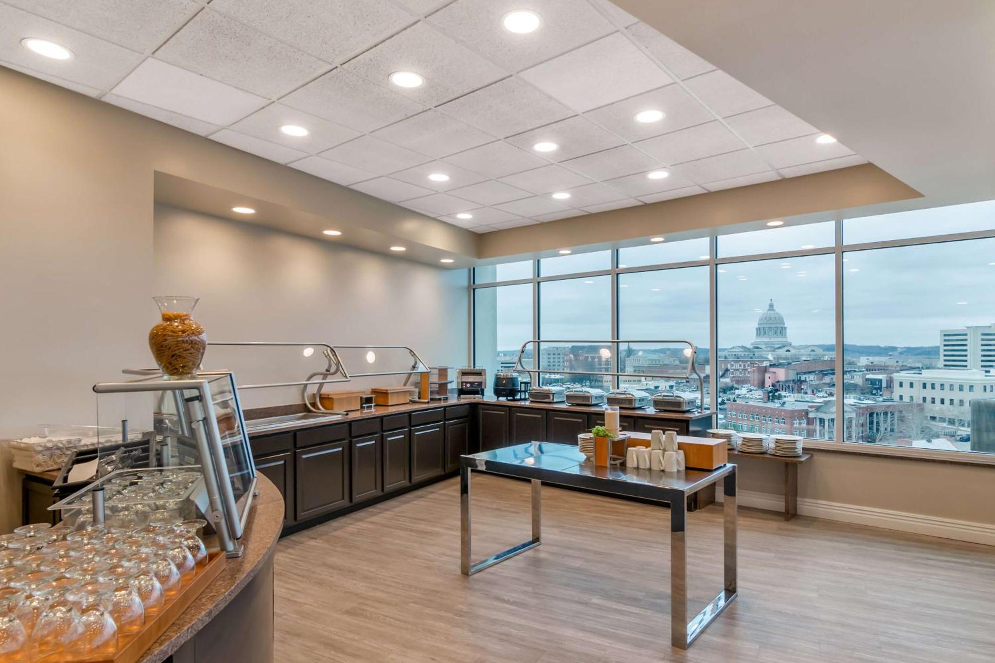Doubletree By Hilton Jefferson City Exteriér fotografie